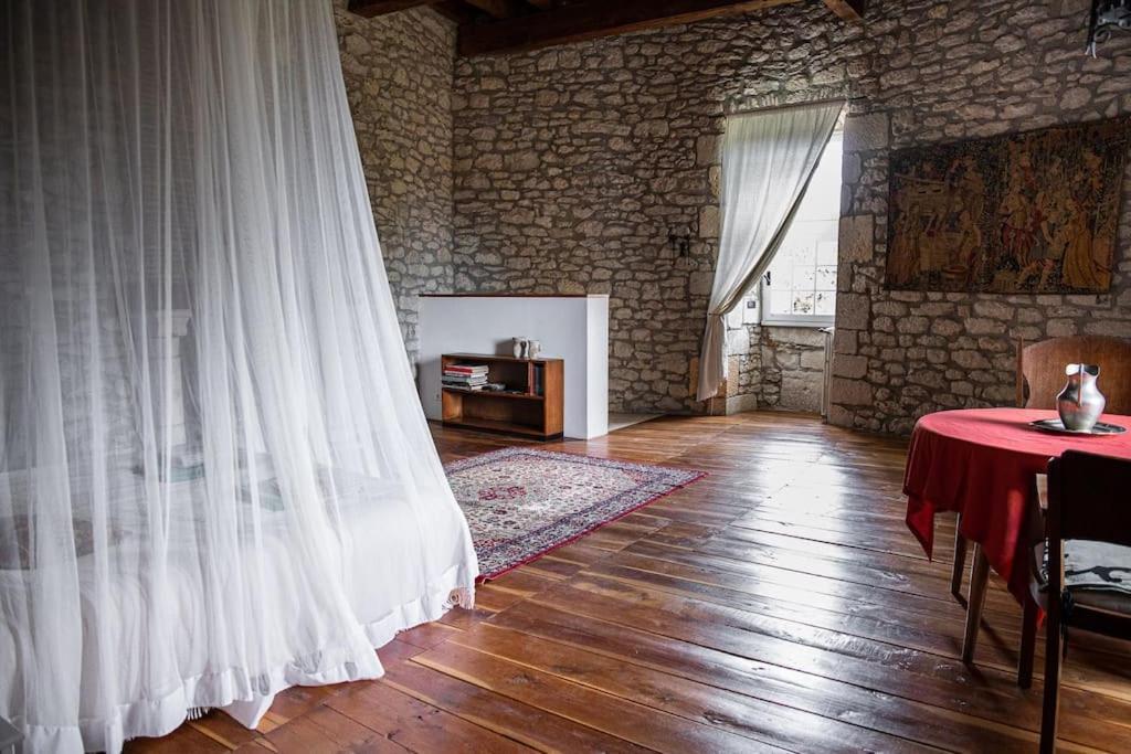 Chateau Barayre - Beautiful 12Th Century Castle With Pool And Large Garden Laussou Luaran gambar