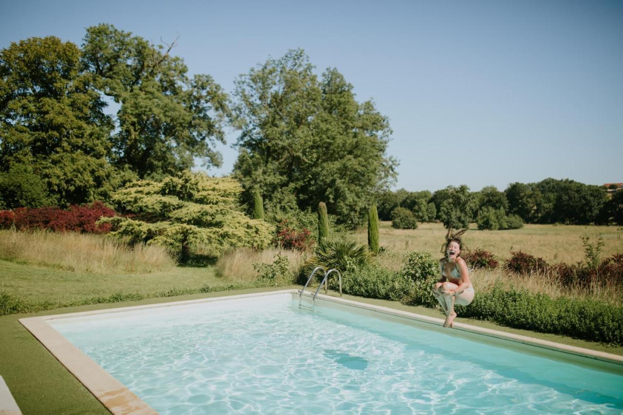 Chateau Barayre - Beautiful 12Th Century Castle With Pool And Large Garden Laussou Luaran gambar